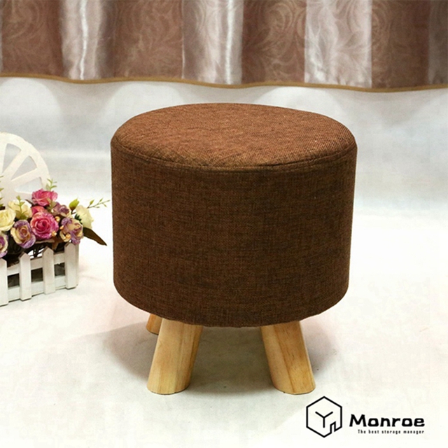 Runder gepolsterter Hocker mit Fußstütze aus luxuriösem Stoff (4 Beine