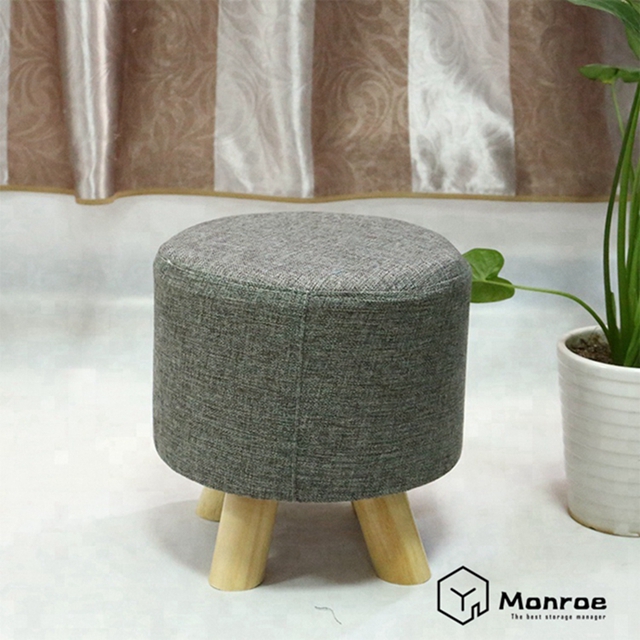 Runder gepolsterter Hocker mit Fußstütze aus luxuriösem Stoff (4 Beine